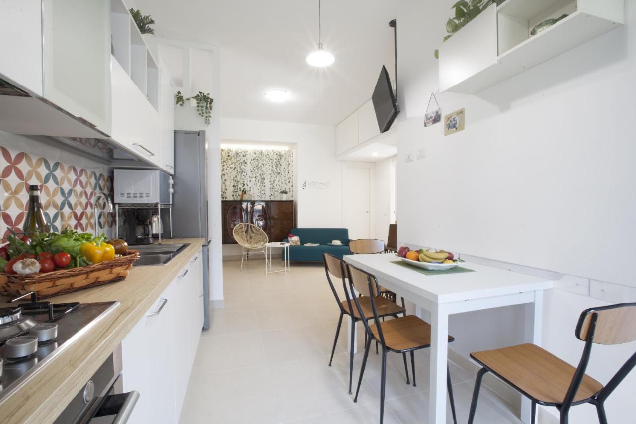 Estate4Home - Casa Luigino Сант'Аньєлло Екстер'єр фото