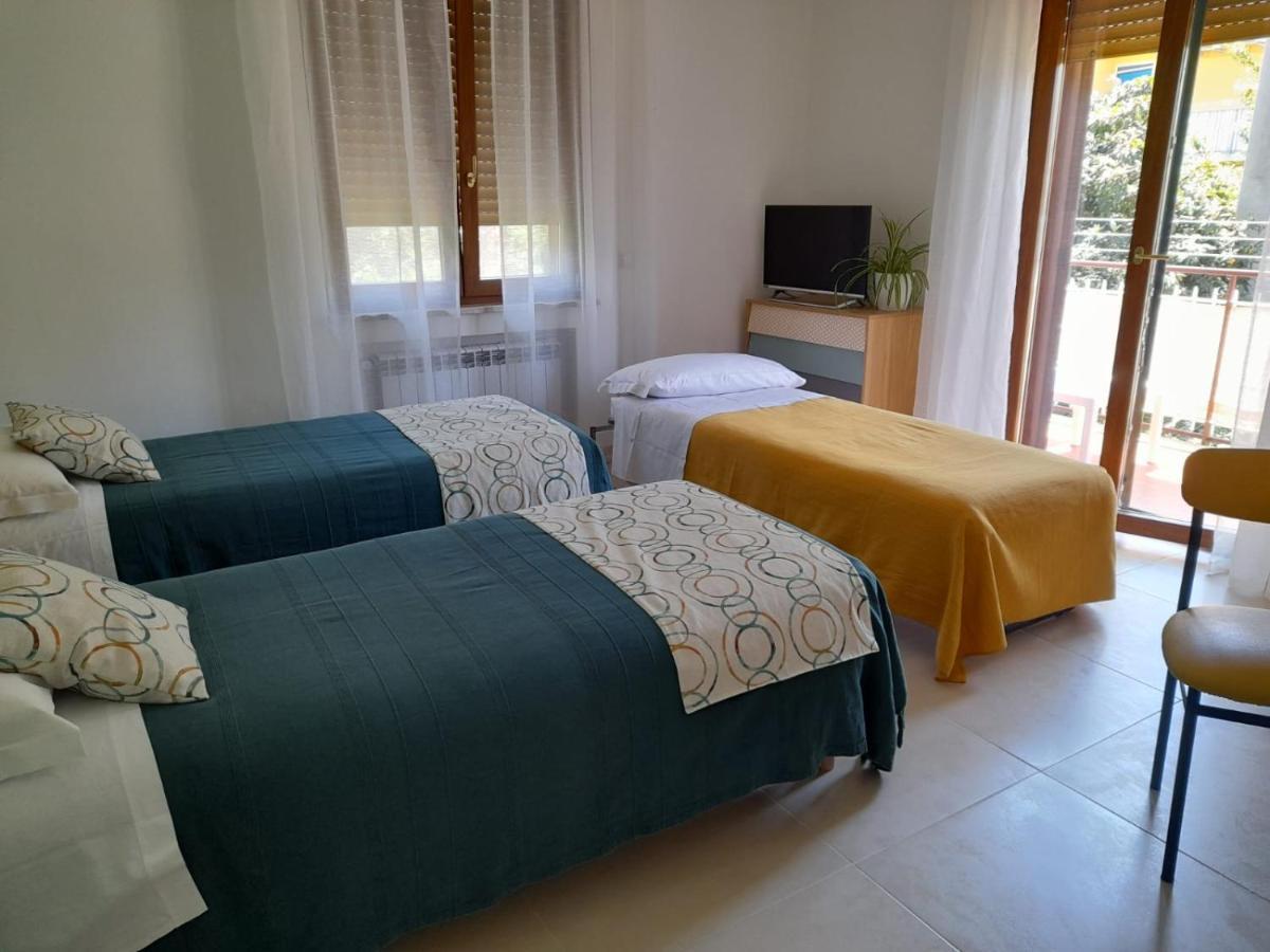 Estate4Home - Casa Luigino Сант'Аньєлло Екстер'єр фото